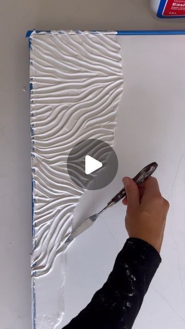 - Check more at https://howcandothis.com/diyideas/113262/ Abstract Art 3 Piece, Painted Textured Art, Diy Textured Wall Art Black, Textured Artwork Mixed Media, Textured Canvas Art Easy, Plaster Art Texture Painting, Diy Textured Canvas Art Boho, Plaster Wall Art Diy Paint Techniques, Gesso Painting Texture