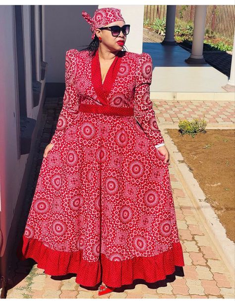 Beautiful Traditional Dresses African, Leteisi Dress Patterns 2023, Seshoeshoe Dress Patterns, Sishweshwe Designs Dresses, South African Traditional Dresses Design, Seshoeshoe Designs, Shweshwe Dresses Patterns, Maxi Wedding Guest Dress, Seshweshwe Dresses