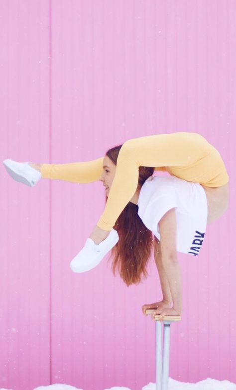 Anna Mcnulty, Gymnastics Tricks, Dance Photo Shoot, Flexibility Dance, Dancer Photography, Gymnastics Skills, Dance Photography Poses, Yoga Poses Advanced, Gymnastics Poses