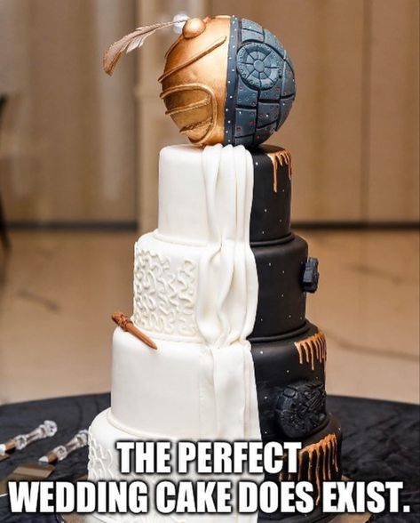 Star Wars Wedding Theme Ideas, Nerd Wedding Cake, Star Wars Wedding Decorations, Fantasy Wedding Theme, Star Wars Wedding Cake, Star Wars Wedding Theme, Nerd Wedding, Themed Wedding Decorations, Harry Potter Wedding Theme