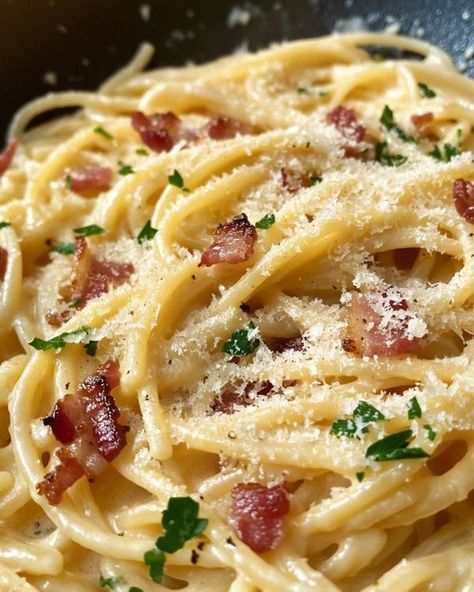 Comfort Classics Kitchen Copycat Cheesecake Factory Recipes, Cheesecake Factory Copycat Recipes, Cheesecake Factory Pasta, Copycat Cheesecake Factory, Cheesecake Factory Copycat, Pasta Carbonara Recipe, Cheesecake Factory Recipes, Carbonara Recipe, Pasta Carbonara