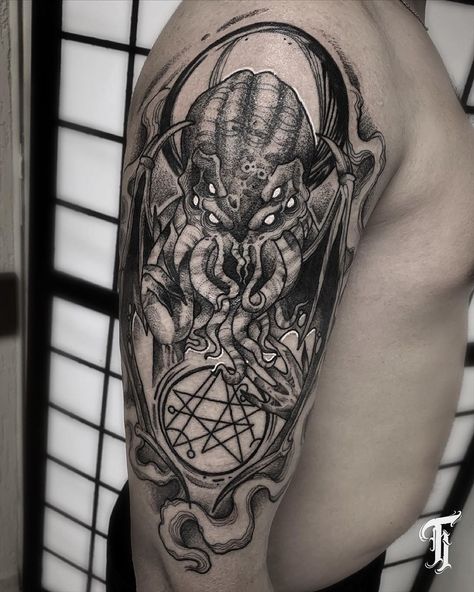 101 Amazing Cthulhu Tattoo Designs You Need To See! | Outsons | Men's Fashion Tips And Style Guide For 2020 Necronomicon Tattoo, Cthulhu Tattoo, Dark Mark Tattoos, Monster Tattoo, Army Tattoos, Mark Tattoo, Girl Back Tattoos, Stylish Tattoo, Sleeve Ideas