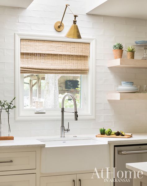 French Cottage Kitchens Farmhouse Style, White Kitchen Window Treatments, White Kitchen Windows, Cheap Farmhouse Decor, Classic White Kitchen, Tuscan Kitchen, Kitchen Window Treatments, Cottage Kitchens, Classic Home Decor