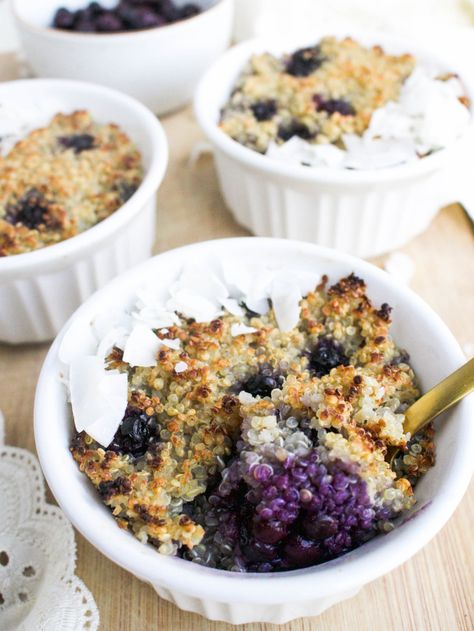 Berry Bake, Blueberry Quinoa, Vegan Quinoa Recipes, Quinoa Bake, Coconut Quinoa, Quinoa Porridge, Breakfast Porridge, Vegan Quinoa, Quinoa Breakfast