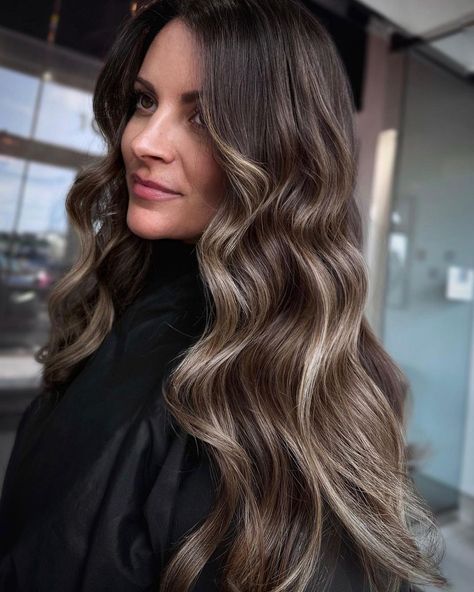 caramel cream macchiato I’ll take a splash of THAT! 😍 >> swipe to see where we started #rootybalayage #mnbalayage #mplshairstylist… | Instagram Caramel Macchiato Hair, Macchiato Hair, Caramel Cream, Dimensional Blonde, Caramel Creams, Caramel Macchiato, Color Melting, Hair Inspo, Balayage