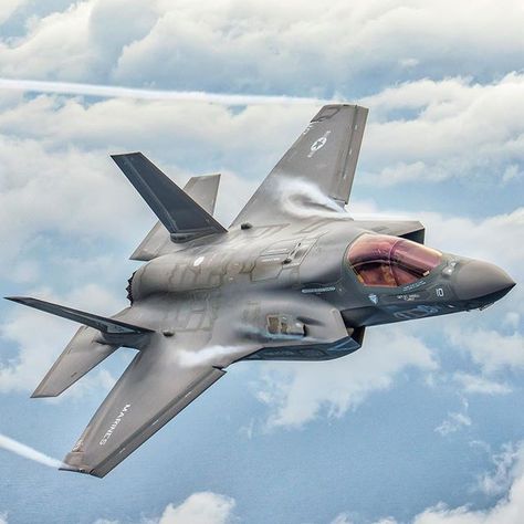 U.S. Marine Corps F-35B Lightning II #military #armedforces #aircraft #marines #aviation #aviationphotography #usmc #f35 #lightning F 35 Lightning Ii, Us Military Aircraft, Stealth Aircraft, Airplane Fighter, Leather Dog Leash, Air Fighter, Military Jets, Military Aviation, Jet Aircraft