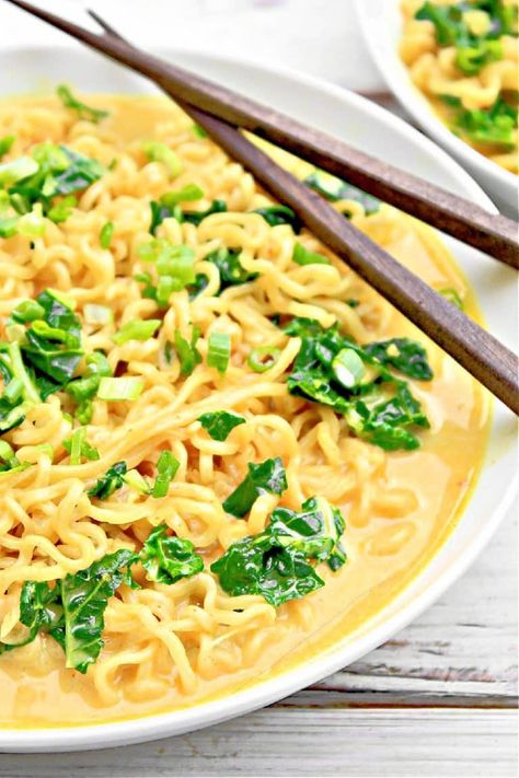 Coconut Curry Chicken Ramen, Ramen With Coconut Milk, Coconut Curry Noodles Recipe, Ramen Curry Soup, Coconut Milk Rice Noodles, Ramen Coconut Milk, Spicy Coconut Curry Ramen, Creamy Ramen Soup, Coconut Ramen Soup