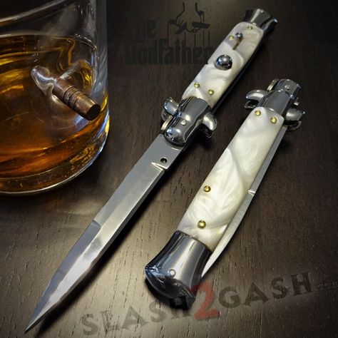 Switchblade Aesthetic, Godfather Knife, Switch Blade Knife, Italian Switchblade, Italian Knives, Mafia Style, Stiletto Knife, Switchblade Knife, Italian Mafia