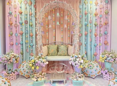 Pastel Mendhi Decor, Mehndi Decoration At Home, Roka Decor, Mehendi Setup, Mehndi Stage Decor, Mehndi Decoration Ideas, Mehandi Decor, Mehendi Decoration, Simple And Easy Mehndi