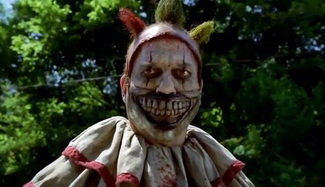 AHS Freak Show: DIY Twisty the Clown Makeup FX Ideas for Halloween « Halloween Ideas American Horror Story Clown, American Horror Story Characters, American Horror Story Seasons, Show Makeup, Best Horror Movies, Creepy Clown, Best Horrors, Clown Makeup, Horror Story