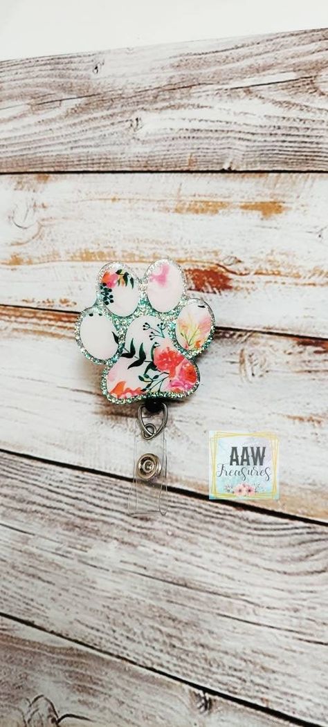 Badge Reels Diy, Animal Love, Paw Design, Print Flower, Vet Tech, Nurse Badge Reel, Retractable Badge Reel, Belt Clip, Uv Resin