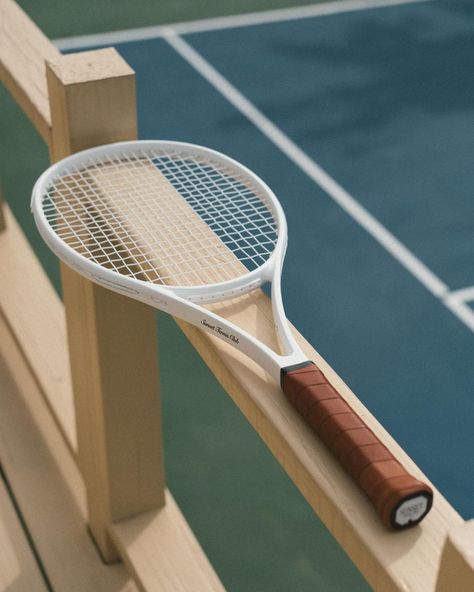 Aesthetic Tennis Racket, Tennis Racket Aesthetic, Tennis Core, Tennis Photography, Tennis Design, Tennis Aesthetic, Tennis Party, Tennis Shop, Sports Aesthetic