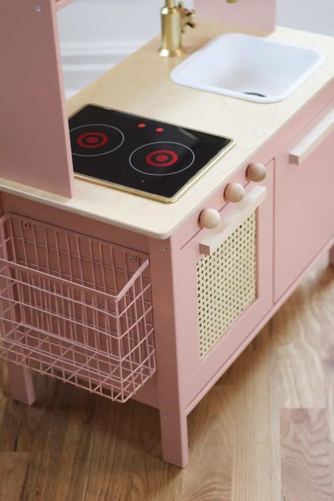 Kids Kitchen Storage, Kids Play Kitchen Organization, Play Kitchen Storage, Diy Play Kitchen Accessories, Ikea Kitchen Hack Kids, Ikea Play Kitchen Makeover, Ikea Kids Kitchen Hack, Ikea Kitchen Diy, Ikea Toy Kitchen