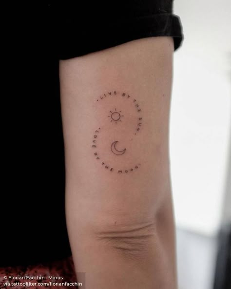 Live by the sun, love by the moon Golden Tattoo, Geek Tattoos, Tiny Tattoos With Meaning, Tattoos Inspo, Minimal Tattoos, Love By The Moon, Tattoo Trend, Tattoo Zeichnungen, Small Girl Tattoos