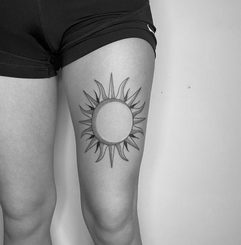 Sun Tattoo On Thigh, Sun Thigh Tattoo, Geometric Thigh Tattoo, Sun Tattoo Thigh, Thigh Tattoo Women, Upper Thigh Tattoos, Thigh Tattoos, Tattoo Women, Thigh Tattoos Women