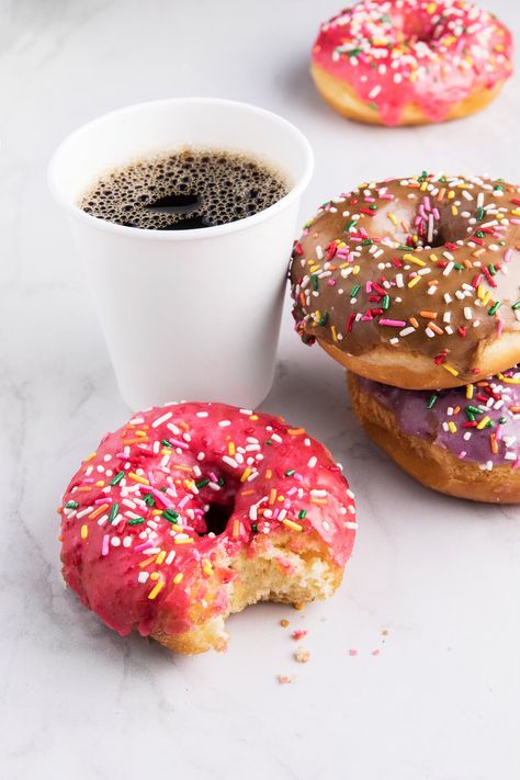 Coffee and donuts || Primo's Donuts Los Angeles Donut Lifestyle Photography, Coffee And Donuts Pictures, Chocolate Buffet, Donut Background, Donut Pictures, Paper Coffee Cups, Hot Chocolate Bar, Baby Its Cold, Dessert Photography