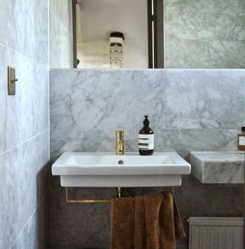 Bathroom details. Marble Walls, Marble Basin, Brass Towel Bar, Powder Room Sink, Bathroom Details, Bathroom Basins, Basin Bathroom, Timeless Bathroom, Marble Sink