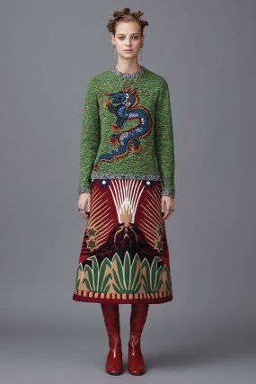 Valentino Pre-Fall 2016 [photos] – WWD Fall Fashion 2016, Mode Boho, A Dragon, Estilo Boho, 2016 Fashion, Mode Vintage, Knit Fashion, Mode Inspiration, Pre Fall