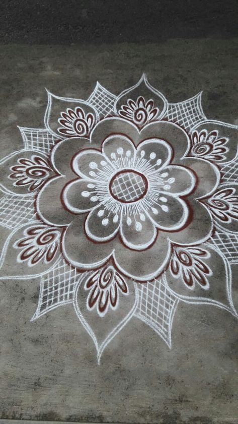 Rongali Design Simple, Rongali Design, Easy Rangoli Designs Videos, Very Easy Rangoli Designs, Rangoli Designs Photos, Rangoli Designs Simple Diwali, Easy Rangoli Designs Diwali, Rangoli Side Designs, Simple Flower Design