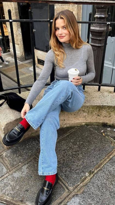 I've found three ways French women are updating their outfits for 2024âsee their easy switches here. French Girl Fashion, Sabina Socol, French Outfits, Chica Chola, French Outfit, Downtown Outfits, Nashville Outfits, Flats Outfit, French Girl Style