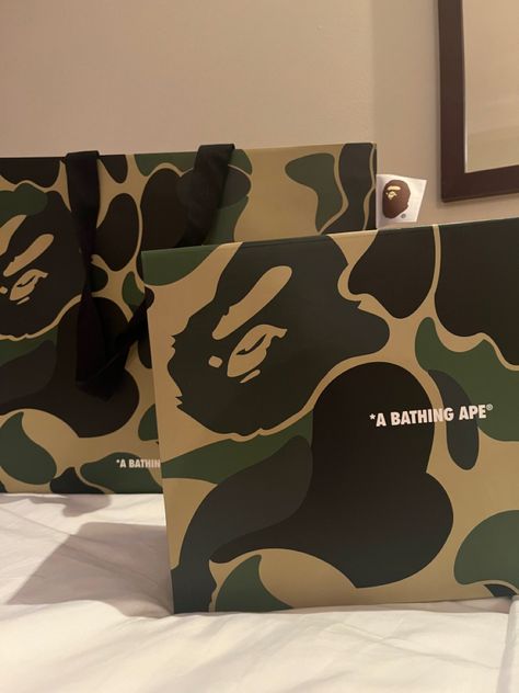 Bape Aesthetic, Bape Store, Aesthetic Views, Bape Shoes, Cute Online Clothing Stores, Couples Poses For Pictures, Bathing Ape, A Bathing Ape, Art Club