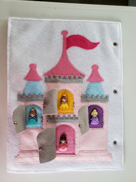 Castle with princesses peekaboo page... Princess Quiet Book, Princess Quilt, Felt Board Stories, Sewing Room Storage, Diy Quiet Books, Quiet Book Patterns, Disney Toddler, Busy Books, Toddler Quiet Book