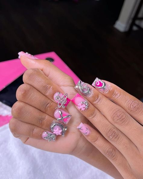 Pink Junk Nails, Nails With Charms, Neon Acrylic Nails, Junk Nails, Medium Nails, Acrylic Toe Nails, Acrylic Nail Set, Pink Ombre Nails, Hard Nails