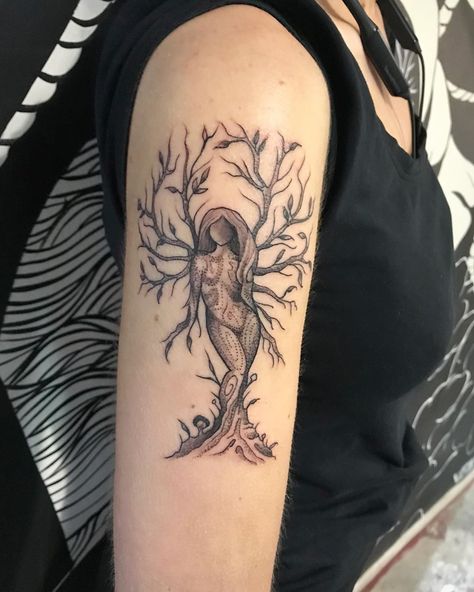 Nature Lady Tattoo, Mother Nature Tattoos Goddesses, Tattoos Goddesses, Woman Tree Tattoo, Mother Nature Tattoo, Mother Nature Goddess, Lady Tattoo, Mother Nature Tattoos, Nature Goddess