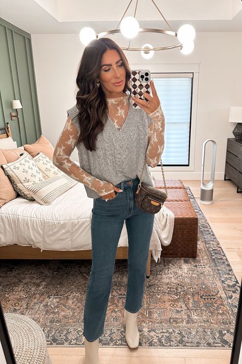 Lace Shirt Outfit, Lace Top Outfit, Long Sleeve Top Outfit, Outfit Country, Western Style Outfits, Long Sleeve Outfits, Western Outfits Women, Lace Outfit, Top Outfit