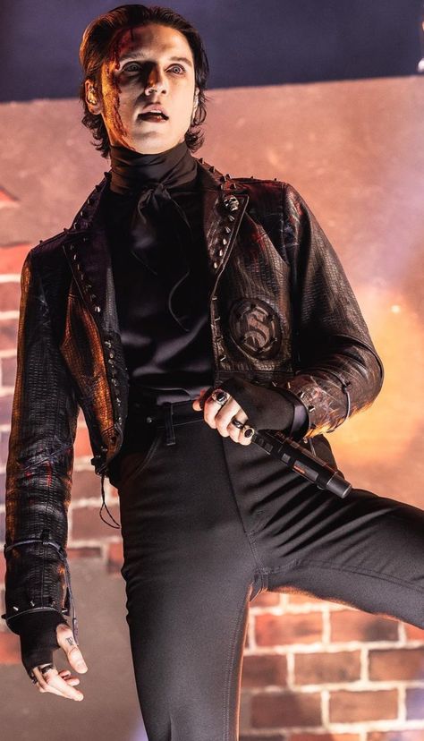 Andy Biersack Outfits, Andy Biersack 2024, Andy Biersack Emo, Sick New World, Rock Guys, Punk Character, Bride Quotes, Andy Sixx, Black And Black