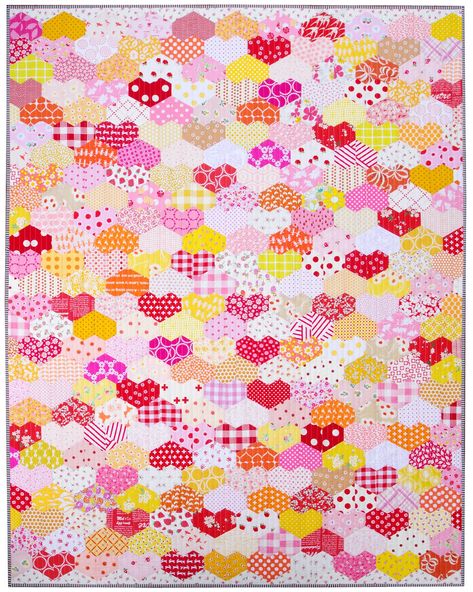 Epp Hearts, Paper Quilts, Quilt Board, Red Pepper Quilts, Quilting Blogs, Heart Quilt Pattern, Hexie Quilt, English Paper Piecing Quilts, Quilted Clothes