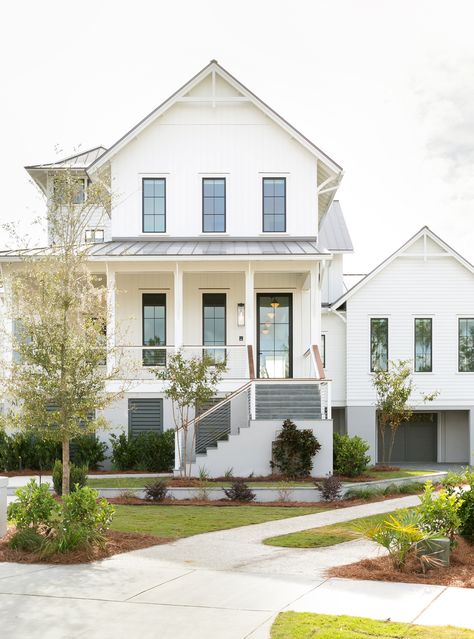 South Carolina Homes Modern, Charleston South Carolina Homes Exterior, Beach House Stairs Exterior, Beach Town House Exterior, White Modern Coastal House Exterior, Simple Beach House Exterior, Charleston House Exterior, Modern Beach Home Exterior, Cute Beach House Exterior