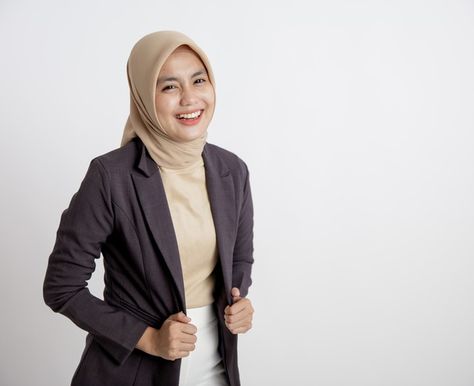 Hijab Fashion Formal, Foto Cv Hijab, Foto Formal Kerja Hijab, Foto Formal Kerja, Pass Foto, Y2k Pose, Corporate Photoshoot, Formal Poses, Formal Photoshoot