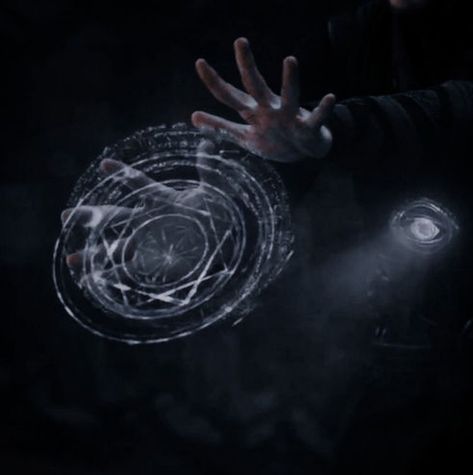 #drstrange #doctorstrange #stephenstrange #wizard #mcu #mavel #avengers Doctor Strange Aesthetic, Strange Aesthetic, Avengers Icon, Magic Aesthetic, Dr Strange, Witch Aesthetic, Mystical Art, Fantasy Aesthetic, Doctor Strange