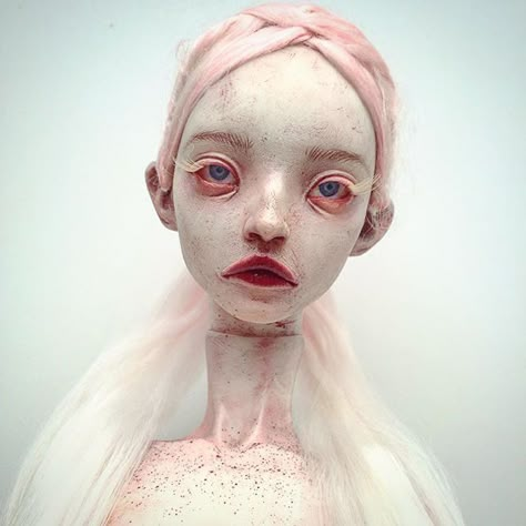 Photo Manga, Creepy Dolls, Foto Art, Doll Repaint, Clay Dolls, Pretty Dolls, 영감을 주는 캐릭터, Ooak Dolls, Doll Face