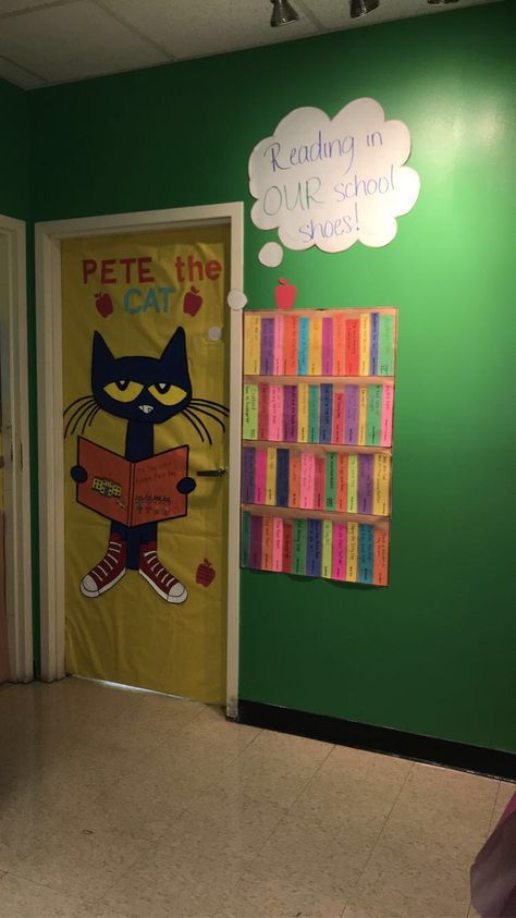 Pete The Cat Door Decoration, Preschool Pet Activities, Peter Cat, Pet Activities, Clothes Study, Book Door, Teacher Wish List, Asd Classroom, September Themes