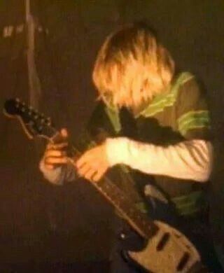 Kurt Cobain Smells Like Teen Spirit, Smells Like Teen Spirit Aesthetic, Teen Spirit Aesthetic, Kurt Cobain Pfp, Nirvana Smells Like Teen Spirit, Nirvana Aesthetic, Cheese Curd, Kurt And Courtney, Donald Cobain