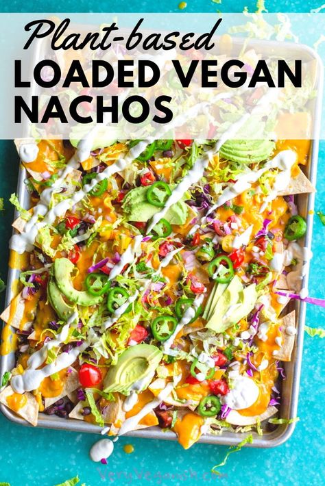 Healthy Cheese Sauce, Easy Sheet Pan Nachos, Salad Nachos, Sheet Pan Nachos Recipe, Vegan Cashew Cream, Nachos Chicken, Vegan Shredded Cheese, Sheet Pan Nachos, Pan Nachos