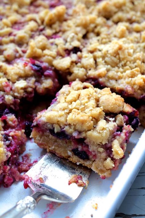 Cranberry Crisp, Blueberry Crumb Bars, Apple Cranberry Crisp, Raspberry Bread, Blueberry Crumble Bars, Blueberry Bars, Crumb Bars, Berry Crumble, Blueberry Compote