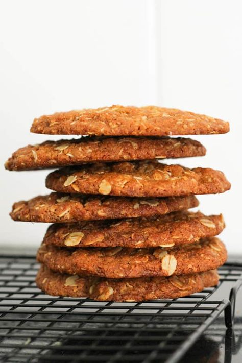 Crunchy Anzac Biscuits are so quick and easy to make. These classic Aussie sweet oat cookies are made from everyday ingredients and are a firm favourite anytime of year. Oat Biscuit Recipe, Crunchie Recipes, 100 Cookies Recipe, Anzac Cookies, Prune Recipes, Oat Cookie Recipe, Anzac Biscuits, Rock Recipes, Oat Cookies