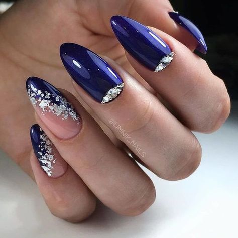 22 Trendy Blue and Silver Nails Ideas: Elegant Designs for Every Nail Type and Occasion Marine Blue Nails, Blue Gem Nails, Navy And Silver Nails, Royal Blue Nails Designs, Blue Wedding Nails, Sapphire Nails, Blue Prom Nails, Blue And Silver Nails, Silver Nail Designs