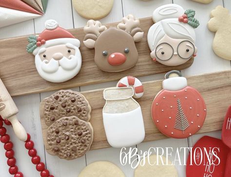 Cookie Board, Mrs Clause, Reindeer Cookies, Cookie Christmas, Reindeer Face, Cookies Christmas, Santa Cookies, Xmas Cookies, Christmas Cookies Decorated