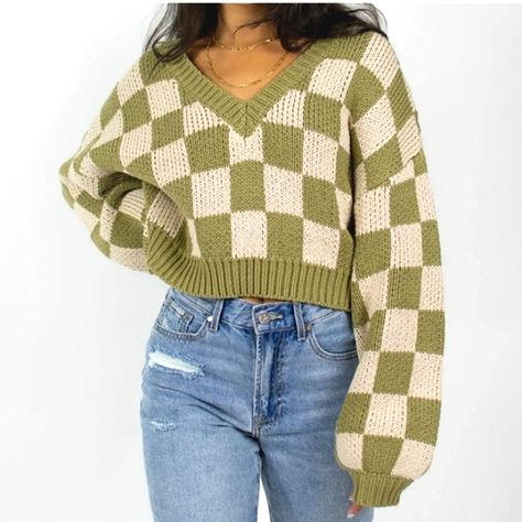 Bold & Boho Chic Oversized Checkerboard Plaid Sweater. The V-Neck Pullover Is Highlighted By Long Puff Balloon Sleeves To Cuff Or Overflow Past The Wrist For A Rad & Slouchy Vibe. Cozy Chunky Knit & Boxy Cropped Style W/Contrast Ribbed Contrast Neck, Hem & Sleeve. So Grown-Up & Upscale W/A Denim Skirt & Heels. Fits Very Oversized On Size S, Slightly Loose On M & L. Easily Fits Xl Also. Nwt -Brand New 45% Cotton 55% Acrylic V-Neck Long Puff Balloon Sleeve Cropped 26" Bust 18" Lenght Free Shipping Big Sleeve Sweater, V Neck Striped Sweater, Crocheted Sweater Outfit, Crochet Short Sleeve Sweater, Knit Fall Sweater, Oversized Chunky Sweater Outfit, Maximalist Sweater, Croquet Sweater, V Neck Crochet Sweater