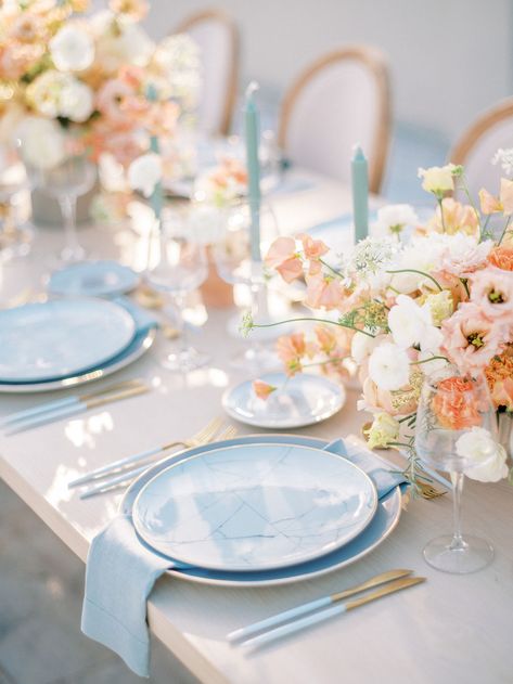 Spring wedding inspiration in Athens with a modern elegant vibe | Athens Wedding Inspiration | Gallery | Item 23 Spring Styled Shoot, Elegant Pastel Wedding, Citrus Inspired Wedding, Bridgerton Pastel Wedding, Pastel Garden Party Wedding, May Wedding Inspiration, Spring Wedding Tables, Spring 2025 Wedding Colors, Wedding Decor Table Ideas