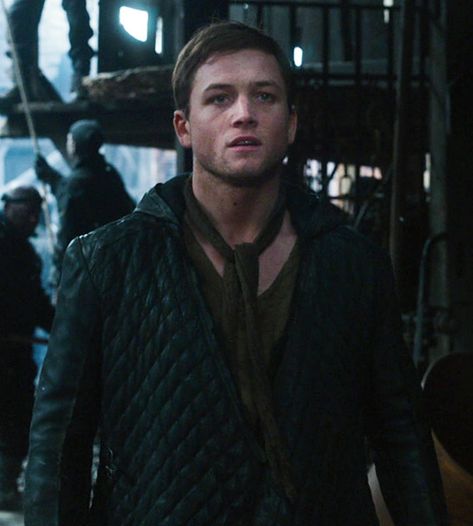 Taron Egerton Taron Egerton Robin Hood, Robin Hood Aesthetic, Taron Egerton Tumblr, Kingsman 1, Hood Aesthetic, The Secret Of Moonacre, Megan Instagram, Taron Edgerton, Robin Day