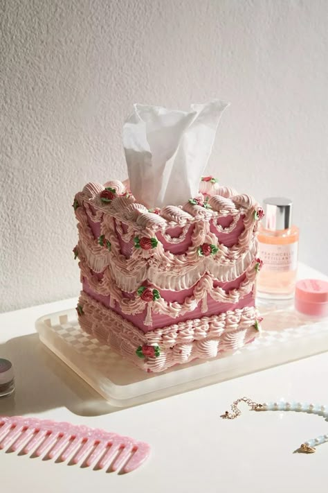 Piping Frosting, Tanah Liat, Fake Cake, Fake Bake, Cute Bedroom Decor, 자수 디자인, Tissue Box Cover, Fake Food, Diy Clay Crafts