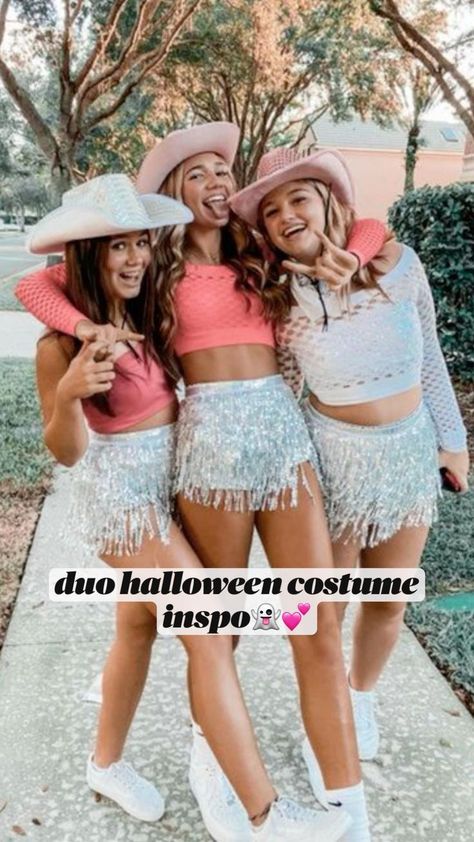 Halloween is here? You can be incredible Halloween ideas for best friends here. Be creative. Cute Halloween Costume Ideas, Halloween Costumes Ideas For Girls, Cool Halloween Costumes, Best Friend Halloween Costumes, Halloween Costumes Ideas, Trendy Halloween Costumes, Princess Halloween Costumes, Scary Halloween Costumes. Costume Halloween Duo, Cute Easy Halloween Costumes, Halloween Group Costumes, Fun Halloween Outfits, Halloween Duos, Cute Group Halloween Costumes, Halloween Group, Costume Ideas Women, Classy Halloween Costumes