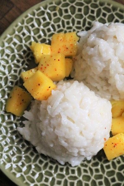 This sweet coconut sticky rice is not claiming to be authentic, but it is delicious! Especially when topped with fresh mango. Sticky Rice With Mango, Rice With Mango, Coconut Sticky Rice, Brisket Burger, Clay Ring Dish, Almond Pancakes, Friends Recipes, Make Your Own Ring, Random Recipes