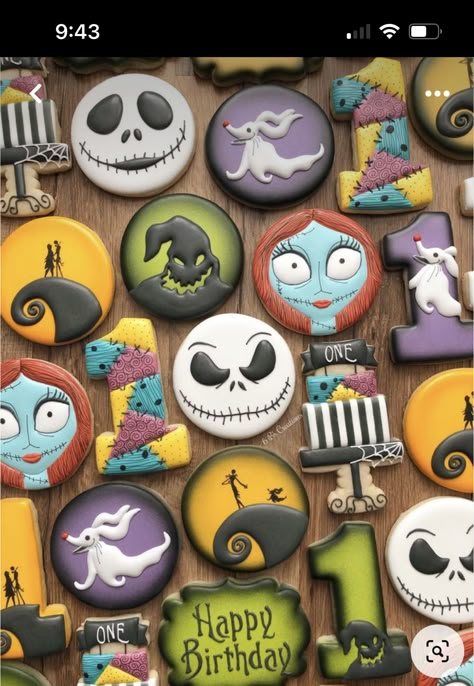 Nightmare Before Christmas First Bday, Nightmare Before Christmas First Birthday, Nightmare Before Christmas Cookies, Nightmare Before Christmas Babyshower, Nightmare Before Christmas Cake, Halloween Sugar Cookies Decorated, Postres Halloween, Nightmare Before Christmas Decorations, Halloween Cookies Decorated