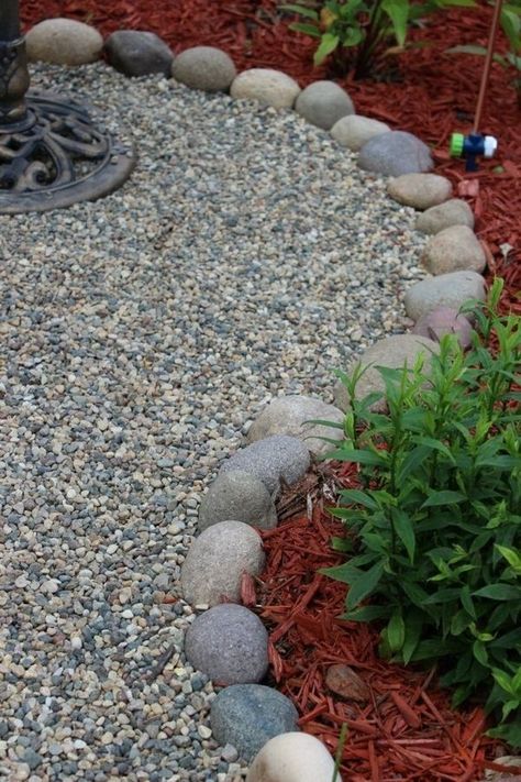 landscaping with rocks and pebbles - Google Search Garden With Gravel, Amazing Landscaping Ideas, Pebble Garden, Modern Rock, River Rock Landscaping, Outdoor Walkway, Backyard Garden Landscape, Small Backyard Gardens, Rock Garden Landscaping